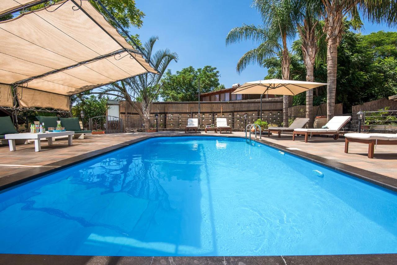 כחול ירוק בכפר Villa Had Nes Ngoại thất bức ảnh